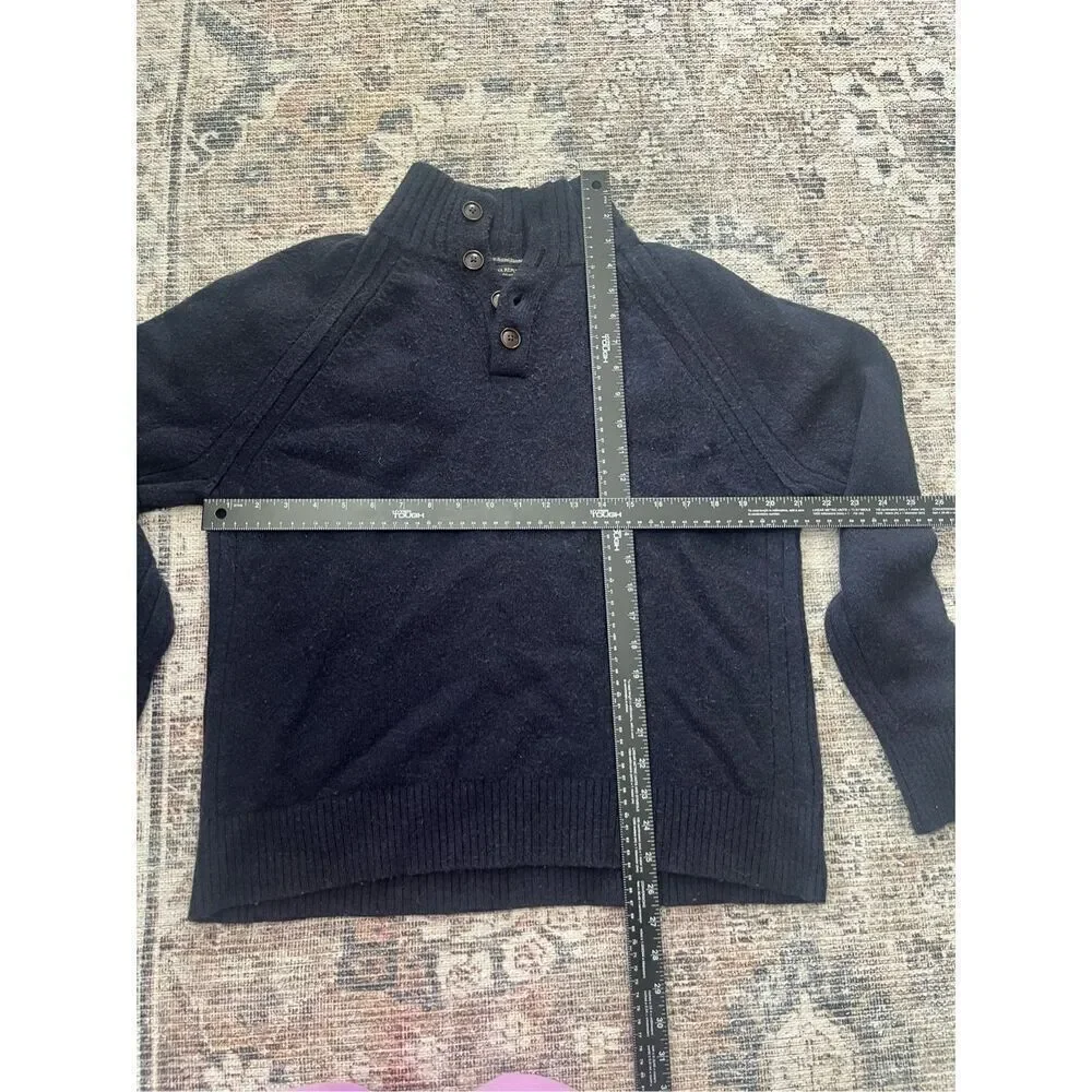 Banana Republic Men’s Wool Sweater